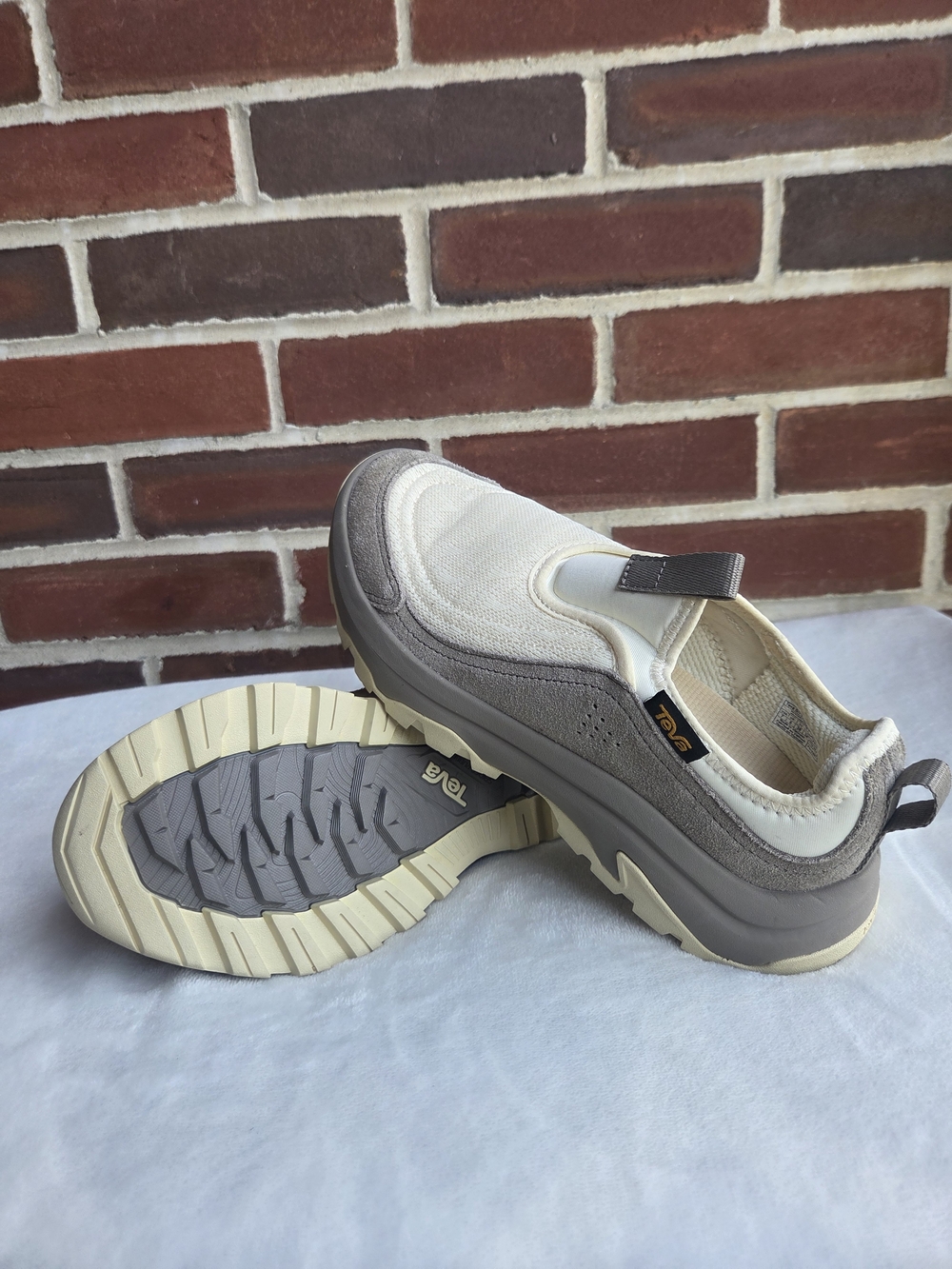 Teva Hurricane Daybreaker Slip-On Desert Taupe Suede Shoes Women's Size 7 - Picture 9 of 12